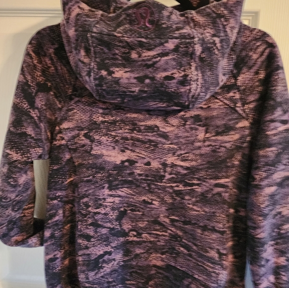Lululemon purple/black snakeskin lined scuba hoodie rip wave purple thunder sz6 - Picture 5 of 13